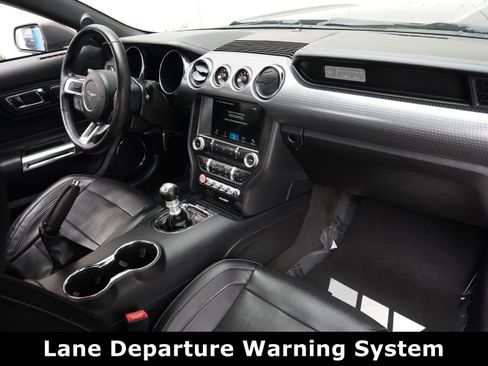 Used 2017 Ford Mustang GT Premium w/ GT Performance Package image 4