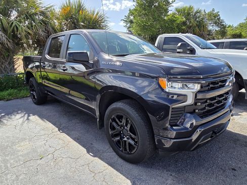 Certified 2022 Chevrolet Silverado 1500 RST RWD image 3