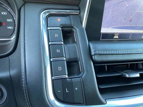 Used 2021 Chevrolet Tahoe LT image 17