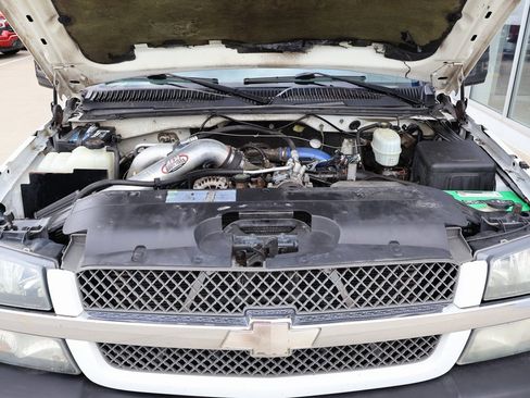 Used 2003 Chevrolet Silverado 2500 LS w/ Skid Plate Package image 40