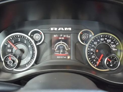Used 2020 RAM 1500 Big Horn AWD/4WD image 17