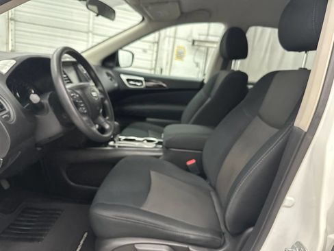 Used 2017 Nissan Pathfinder S FWD image 22