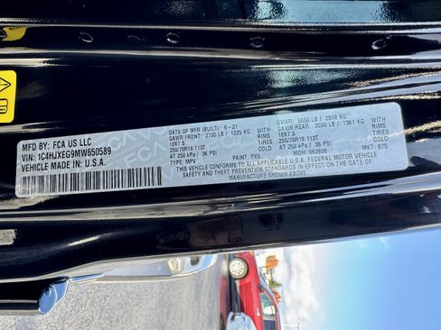 Used 2021 Jeep Wrangler Unlimited Sahara AWD/4WD image 25