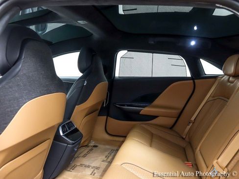 Used 2022 Lucid Air Grand Touring image 15