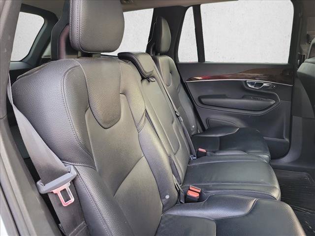 Used 2016 Volvo XC90 T6 Momentum w/ Momentum Plus Package AWD/4WD image 16