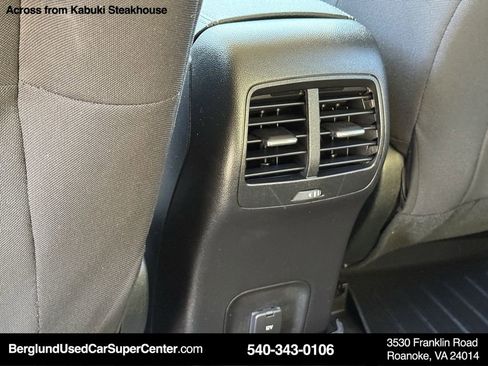 Used 2020 Ford Escape SE Sport image 32