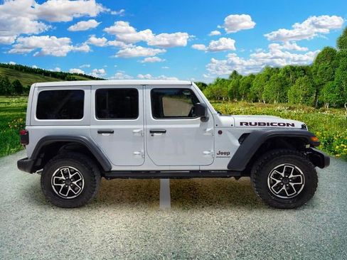 Certified 2024 Jeep Wrangler Unlimited Rubicon AWD/4WD image 7