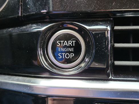 Used 2023 Nissan Pathfinder Platinum image 20