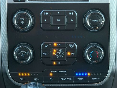 Used 2017 Ford Expedition EL XLT AWD/4WD image 34