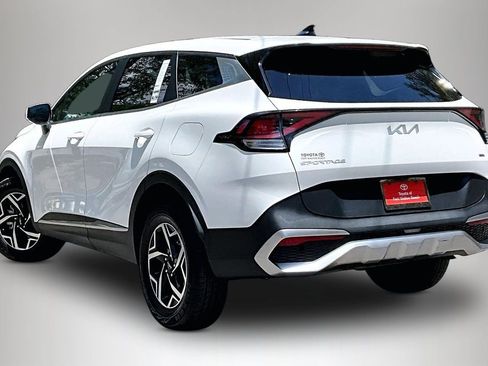 Used 2023 Kia Sportage LX AWD/4WD image 4