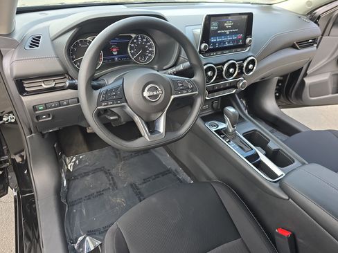 Used 2025 Nissan Sentra SV image 16