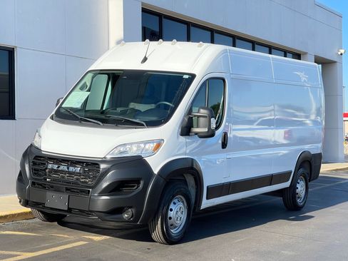 Used 2023 RAM ProMaster 2500 FWD image 7
