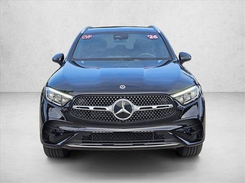Used 2026 Mercedes-Benz GLC 300 image 2