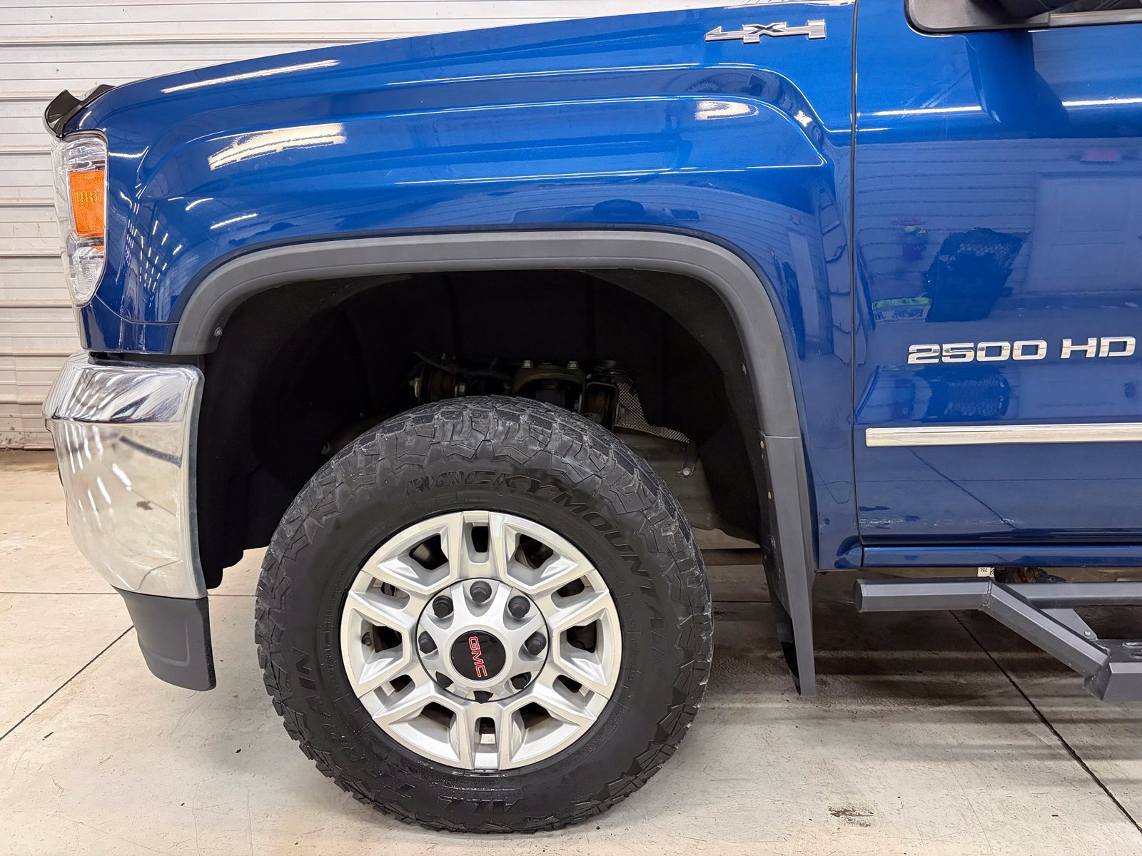 Used 2019 GMC Sierra 2500 4x4 Double Cab image 4