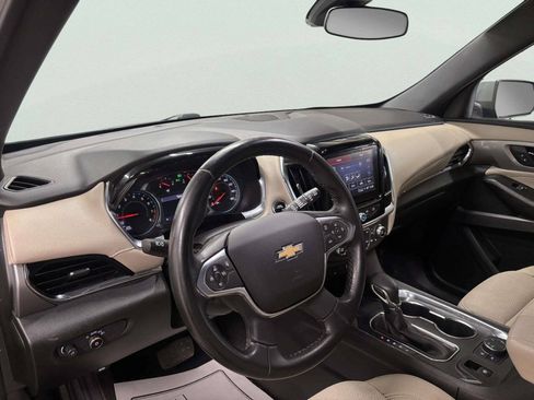 Used 2023 Chevrolet Traverse LT w/ LPO, Cargo Package AWD/4WD image 14