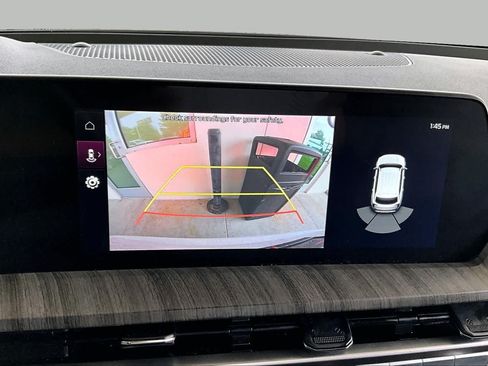 Used 2025 Nissan Rogue SV FWD image 24