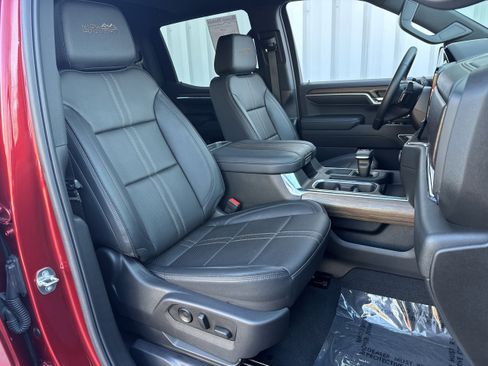 Used 2023 Chevrolet Silverado 1500 High Country w/ High Country Premium Package image 15