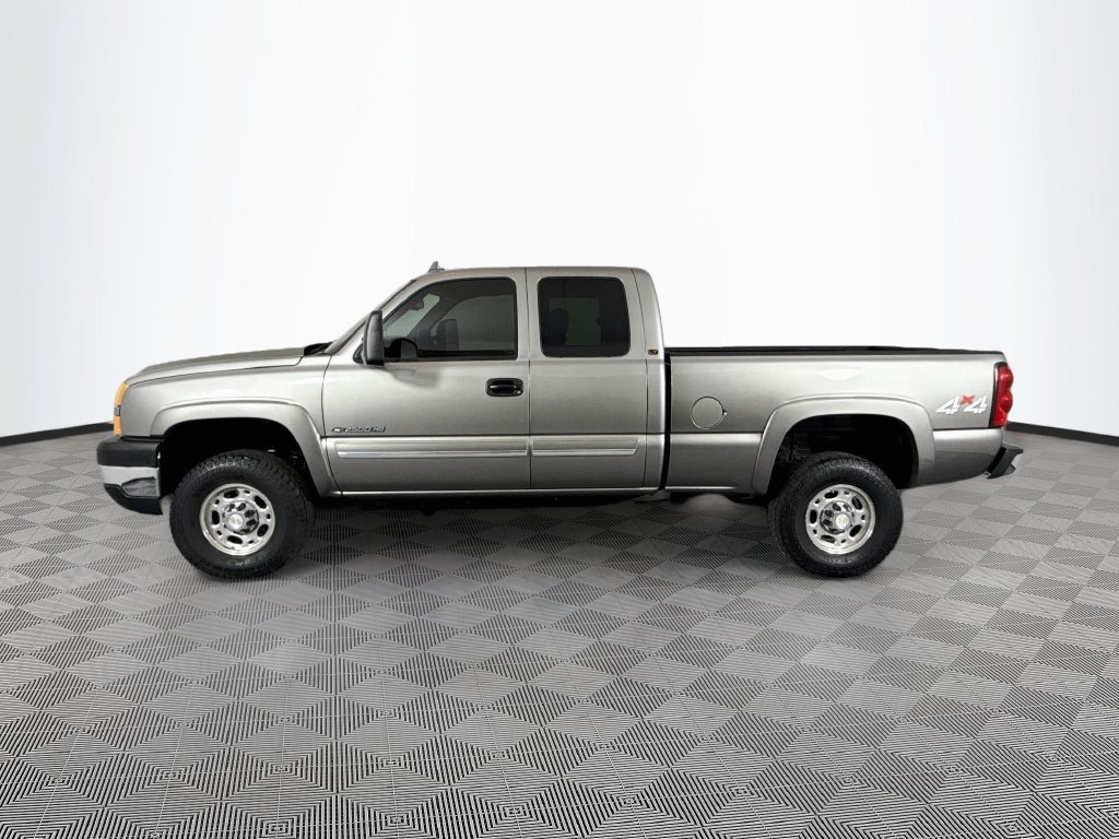 Used 2006 Chevrolet Silverado 2500 LT AWD/4WD image 4