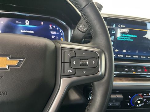 Used 2025 Chevrolet Silverado 1500 LT AWD/4WD image 7