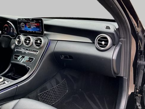 Used 2021 Mercedes-Benz C 300 Sedan image 17