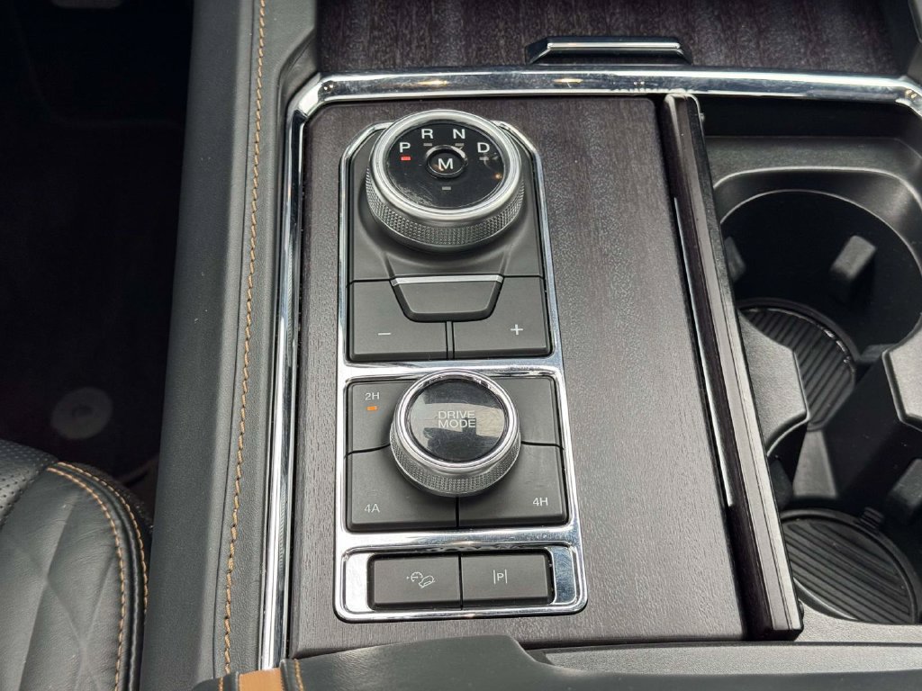 Used 2023 Ford Expedition Platinum AWD/4WD image 8