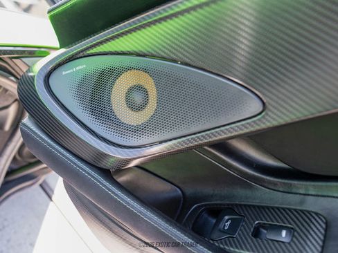 Used 2018 McLaren 570S Spider image 38