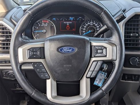 Used 2019 Ford F350 Lariat image 23