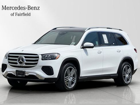 Used 2025 Mercedes-Benz GLS 450 4MATIC image 1