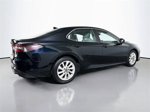 Used 2024 Toyota Camry LE image 7