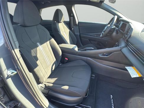 New 2026 Hyundai Elantra Sport FWD image 14