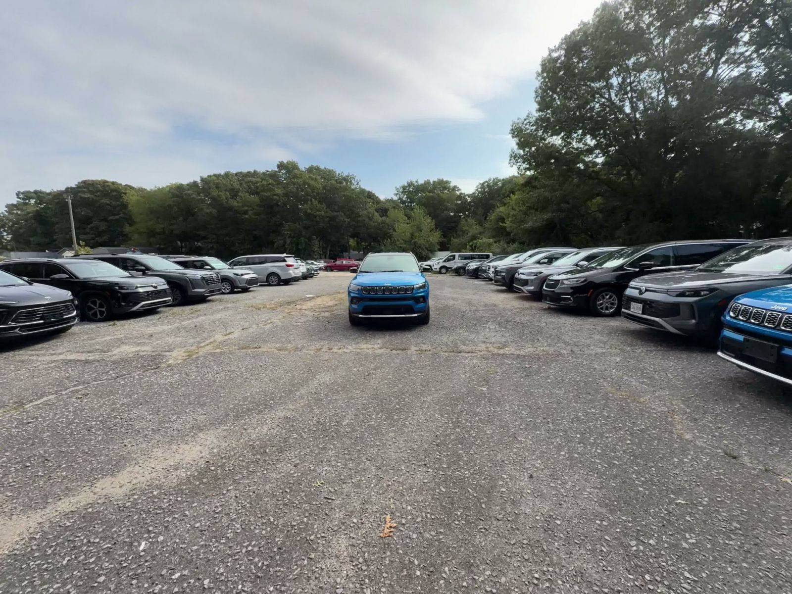 Used 2025 Jeep Compass Limited AWD/4WD image 4
