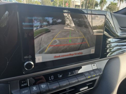 Certified 2025 Toyota Camry SE FWD image 32