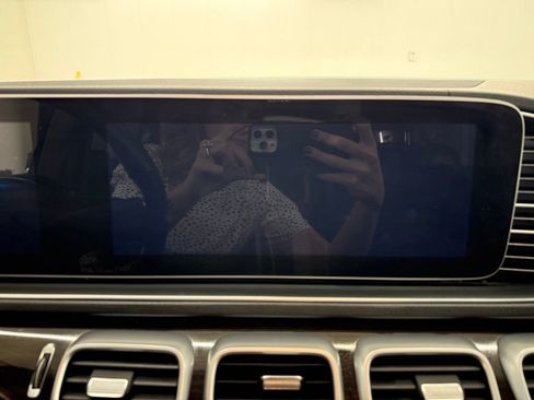 Used 2023 Mercedes-Benz GLS 450 4MATIC image 14