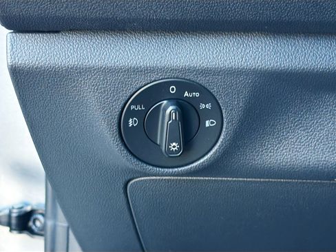 Used 2020 Volkswagen Jetta R-Line image 29