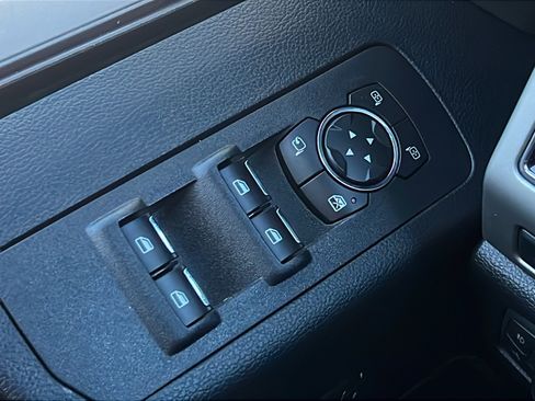 Used 2020 Ford F150 Lariat AWD/4WD image 17