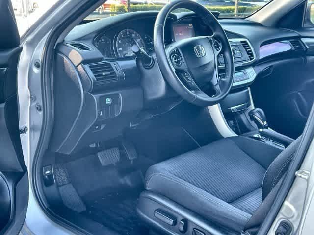 Used 2015 Honda Accord Sport image 3