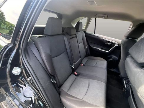 Used 2024 Toyota RAV4 XLE AWD/4WD image 20