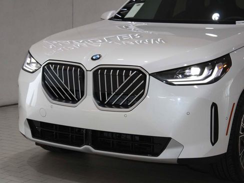 Used 2025 BMW X3 xDrive30i image 2