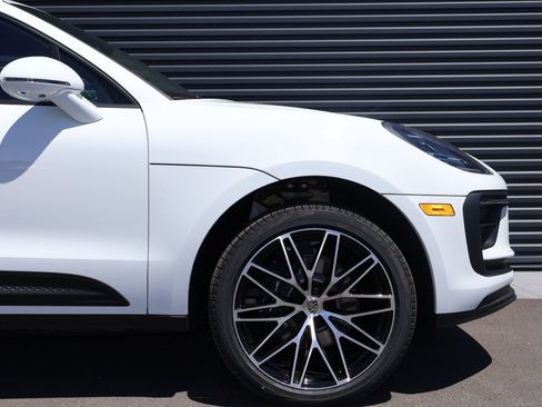 New 2026 Porsche Macan AWD/4WD image 11