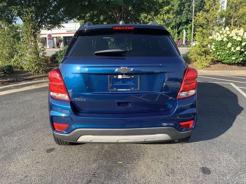 Used 2020 Chevrolet Trax LT FWD image 7