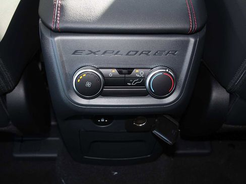 New 2026 Ford Explorer ST-Line image 28