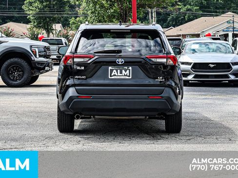 Used 2024 Toyota RAV4 LE AWD/4WD image 12