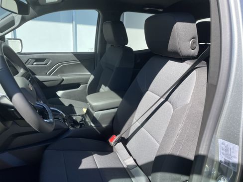 New 2026 Chevrolet Colorado W/T image 36