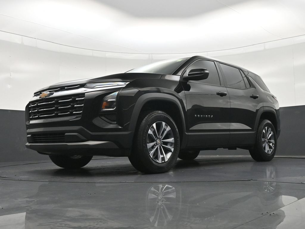 Used 2026 Chevrolet Equinox LT FWD image 23