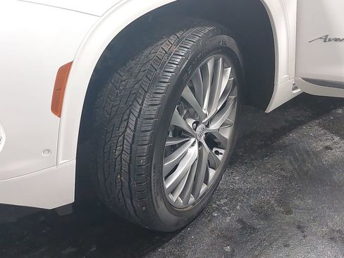 Used 2025 Buick Enclave Avenir w/ Super Cruise Package image 37