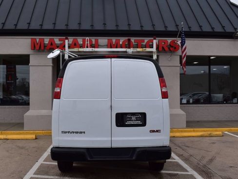 Used 2018 GMC Savana 2500 w/ Communications Package RWD image 10