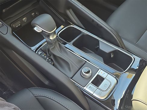 New 2025 Kia Telluride S image 30