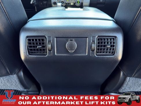Used 2018 Toyota Tundra Platinum AWD/4WD image 33