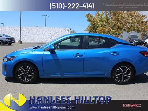Used 2024 Nissan Sentra SV FWD image 2