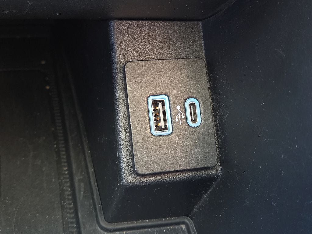 Used 2024 Ford Edge Titanium AWD/4WD image 26